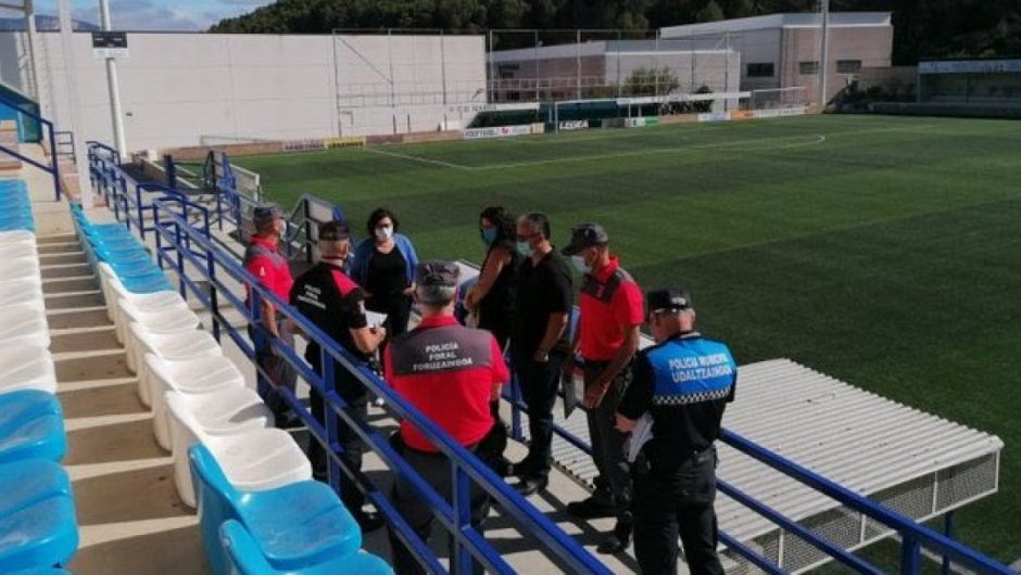 El organizador fue detenido y ya tenía antecedentes por hechos similares. (Foto: @policiaforal_na).