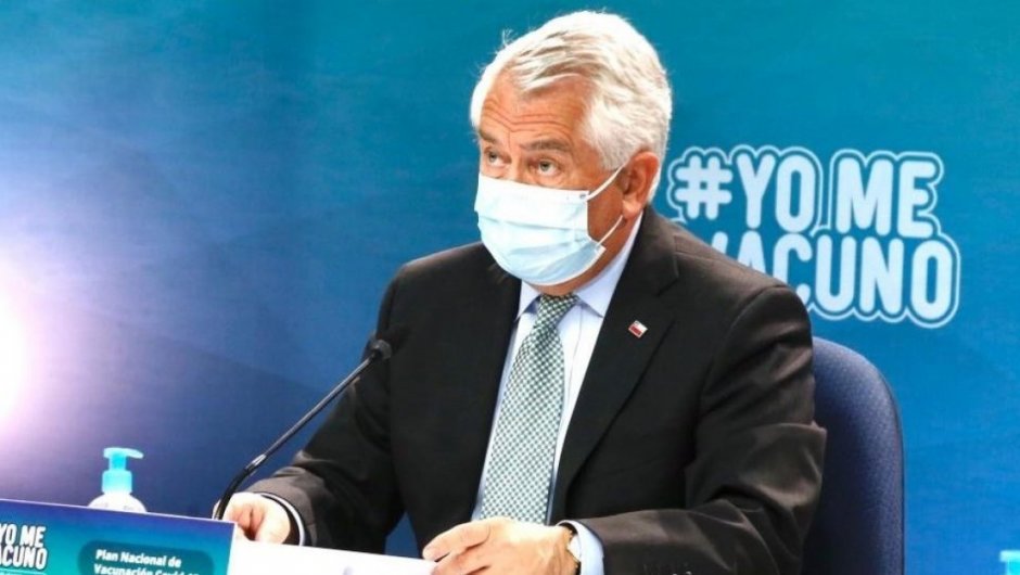 Ministro de Salud, Enrique Paris. (Foto; @ministeriosalud).